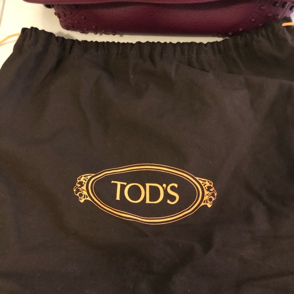 Tod's wave bag medium size in Burgandy - Picture 10 of 13